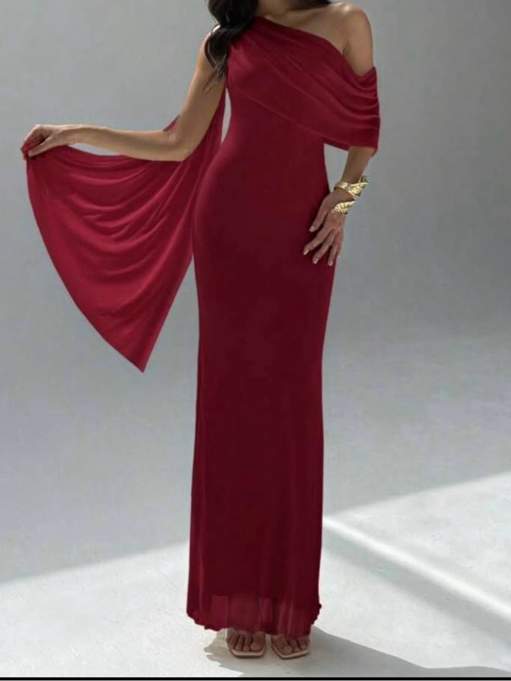 Elegant One-Shoulder Burgundy Evening Gown